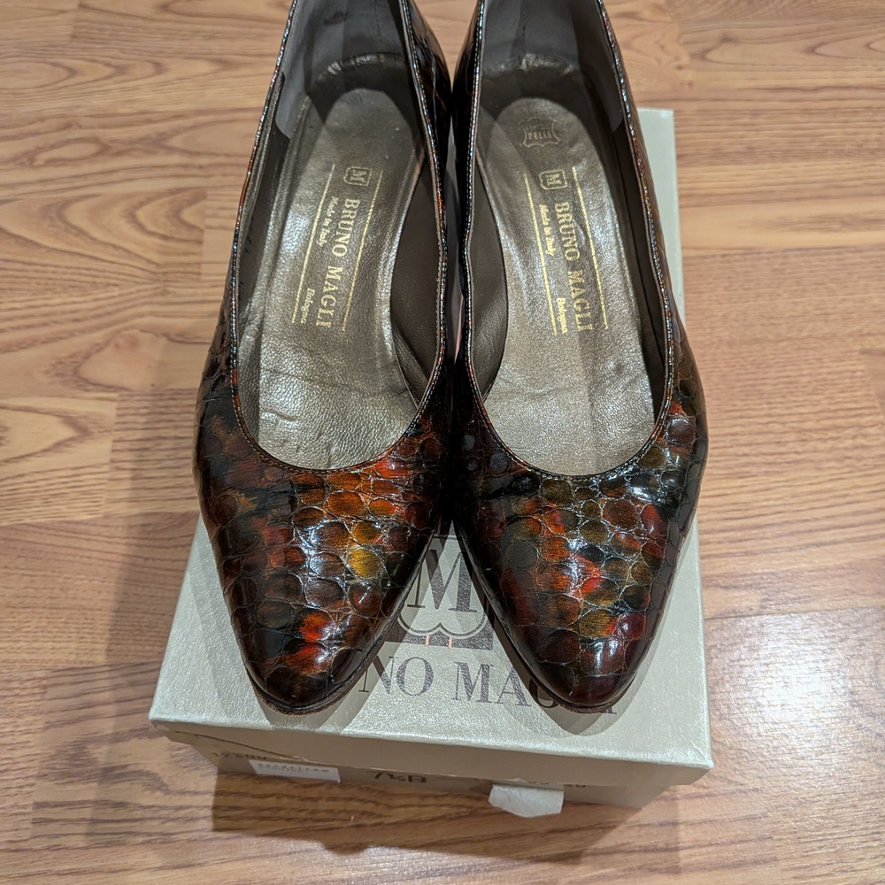 Bruno Magli Brown Leather Heels with Polished Finish